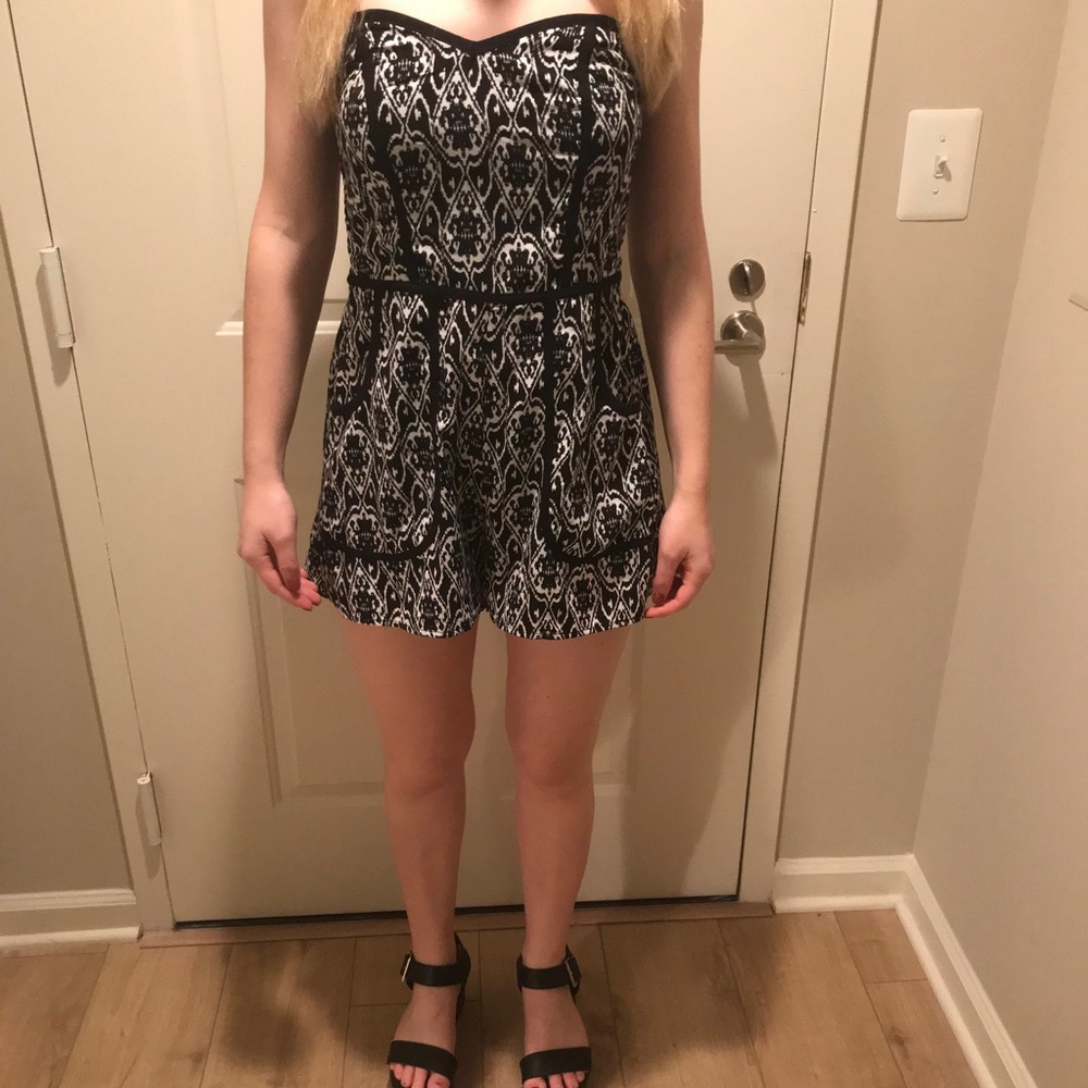 Strapless romper - Picture 3 of 3